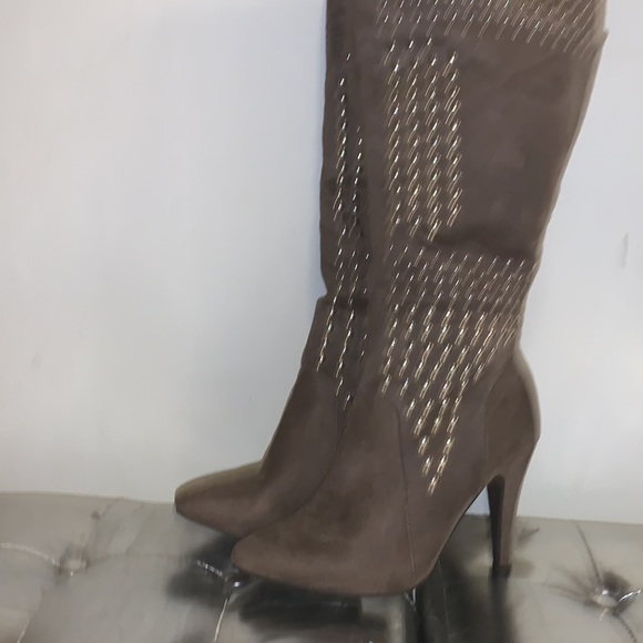ASHLEY STEWART taupe studded wide leg tall boots size 10W. - Picture 2 of 6